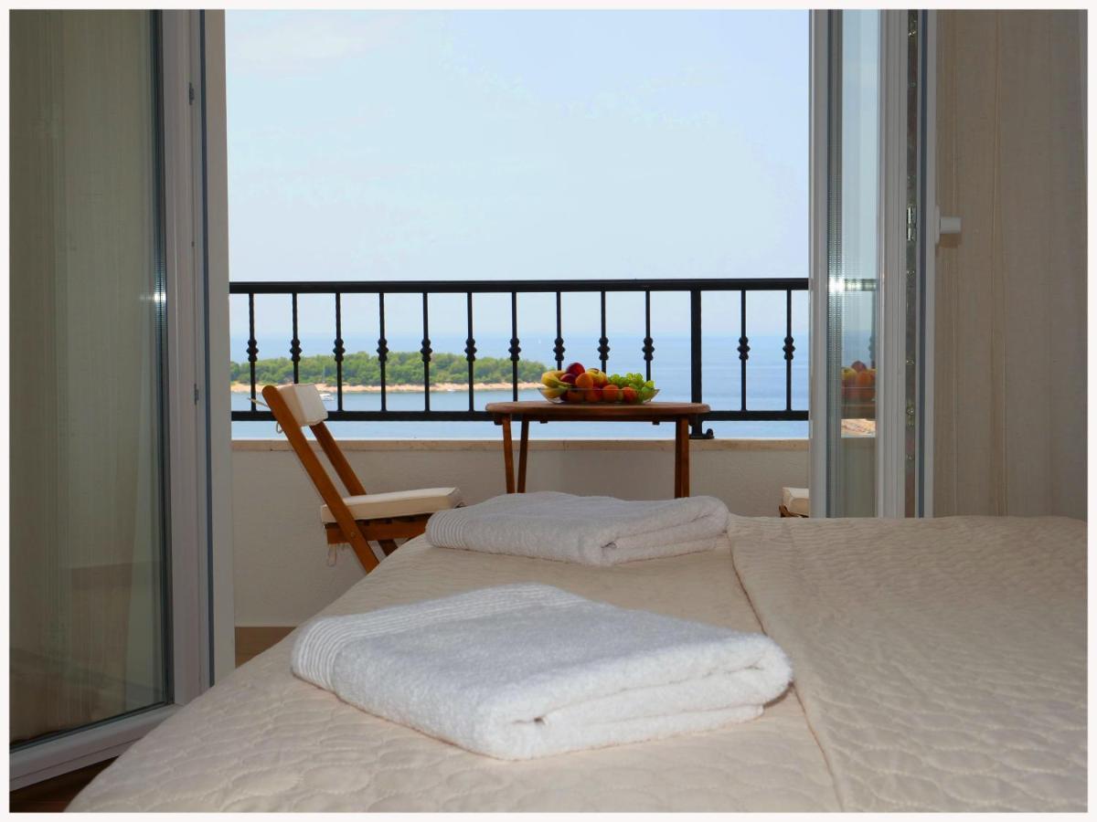 Apartmani Makelja Примоштен Екстер'єр фото