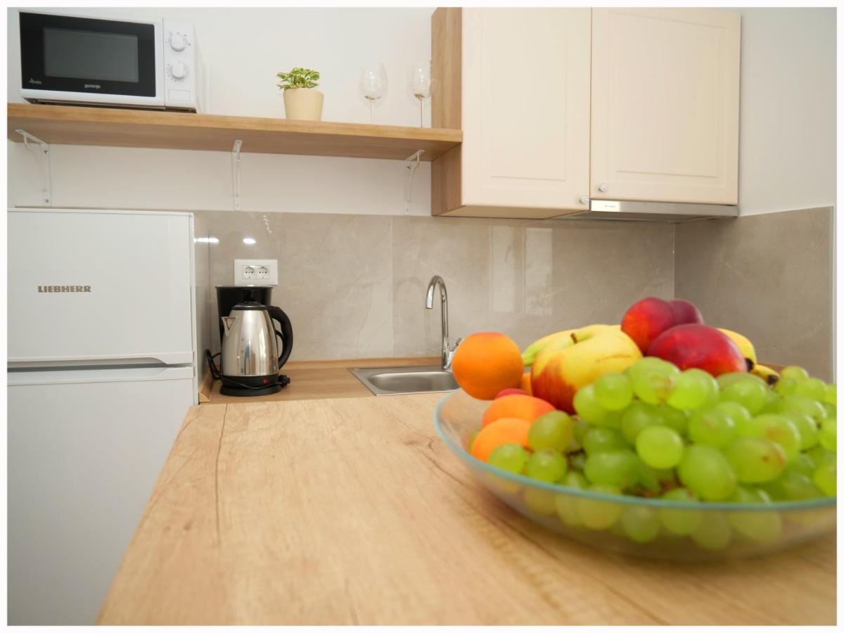 Apartmani Makelja Примоштен Екстер'єр фото